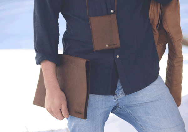 Kjøre Project Glasses Neck Case Ultimi due giorni