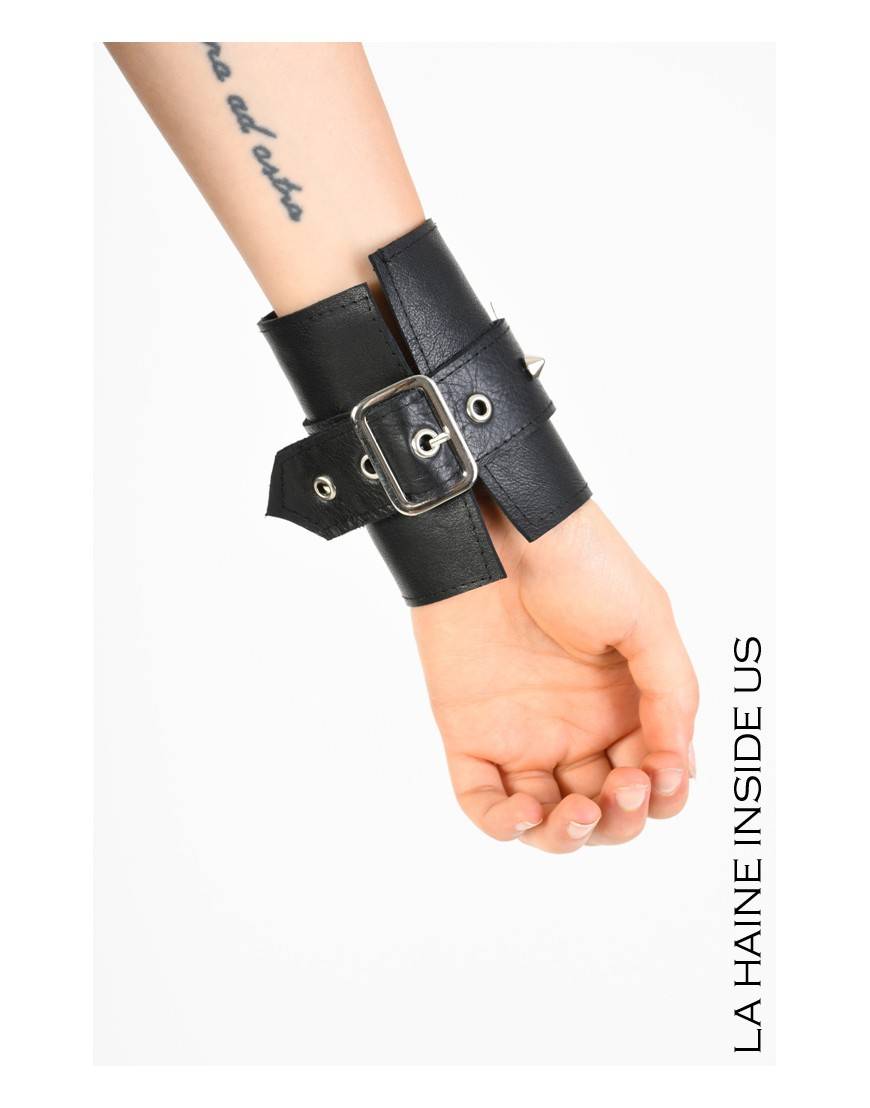 La haine inside us 8B LW771 BRACCIALE Nero Presa