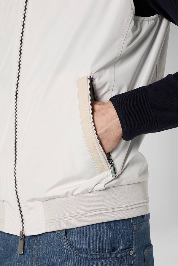 Lab. Pal Zileri Outerwear gilet in nylon ultra leggero Saldi Di Fabbrica