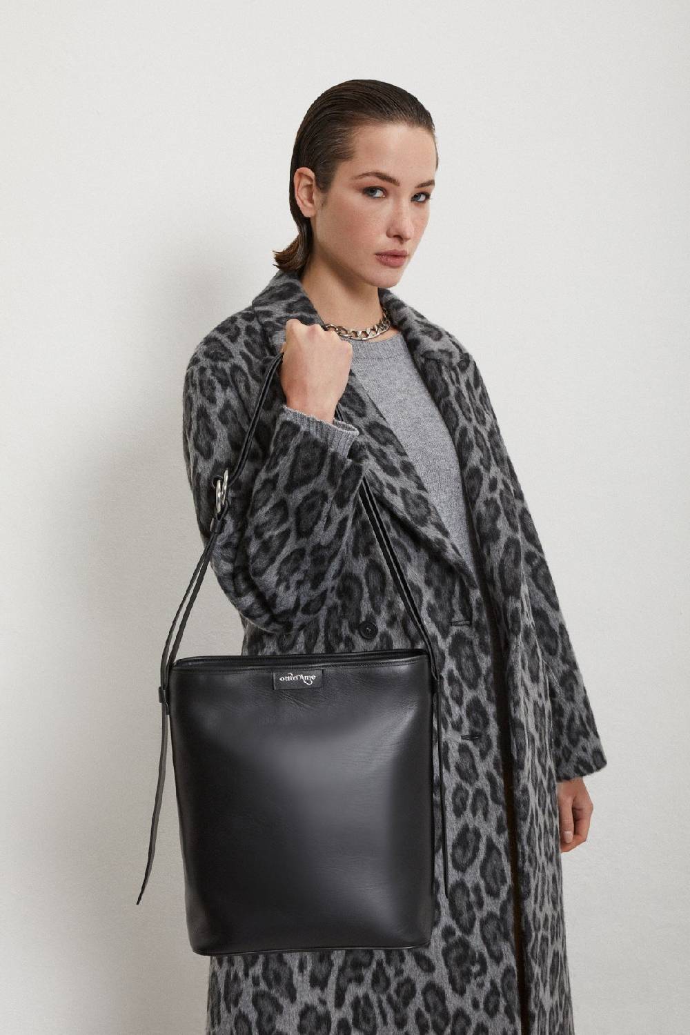 ottod'Ame Leather bucket bag Nuovo