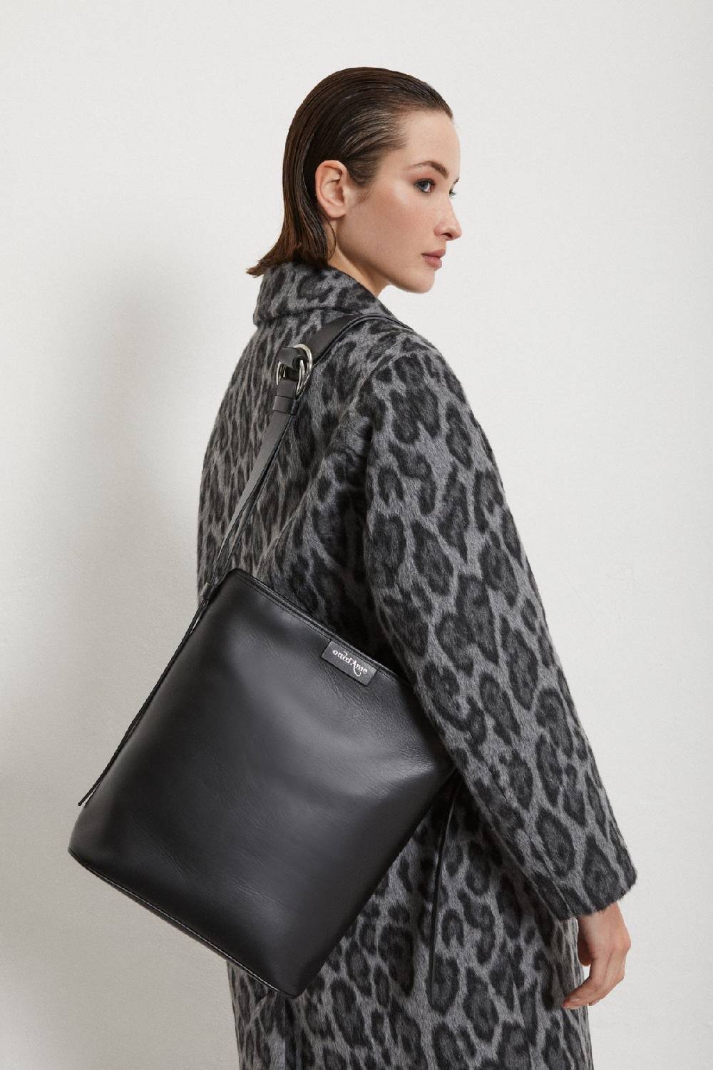ottod'Ame Leather bucket bag Nuovo
