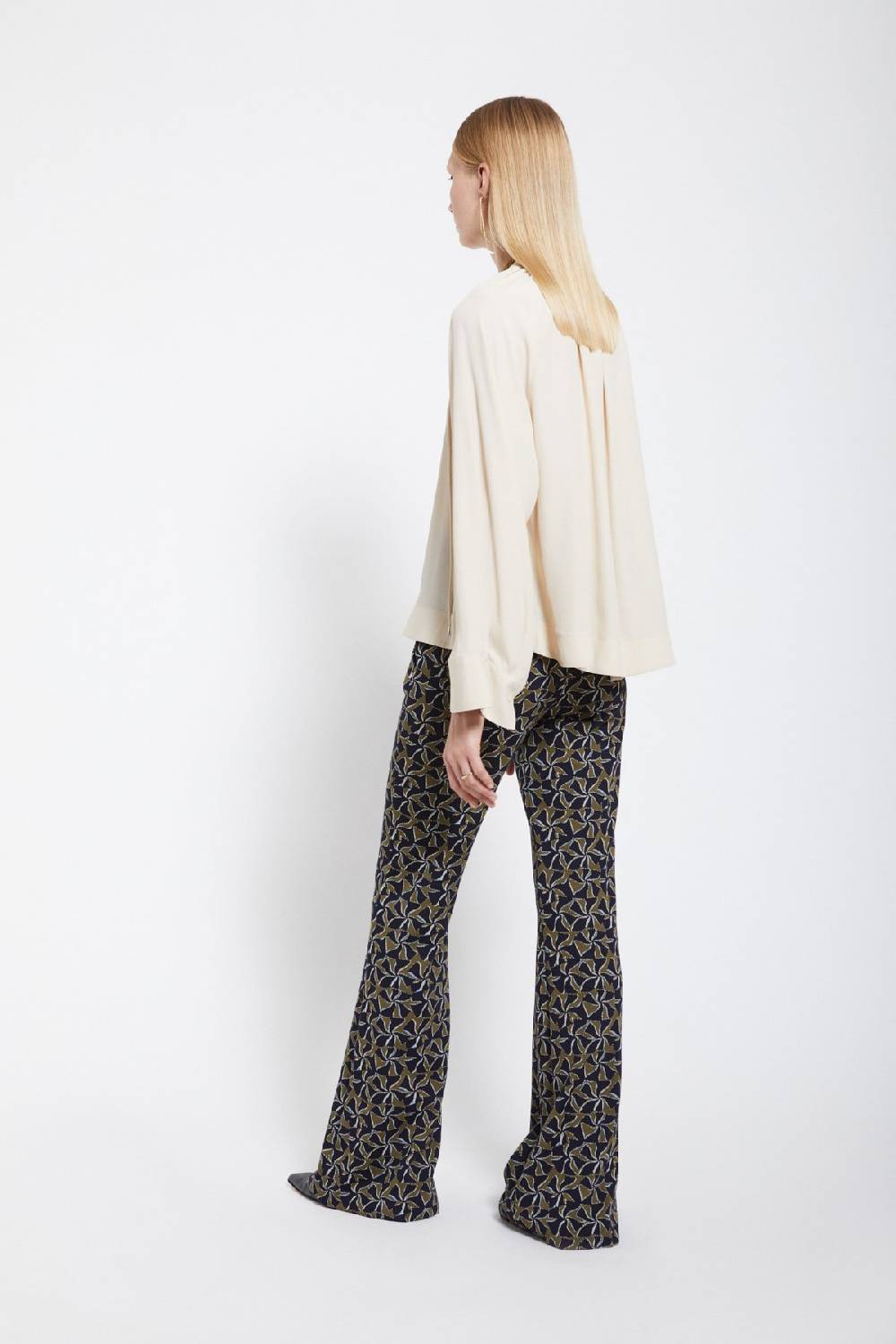 ottod'Ame Printed flare trousers Convenienza