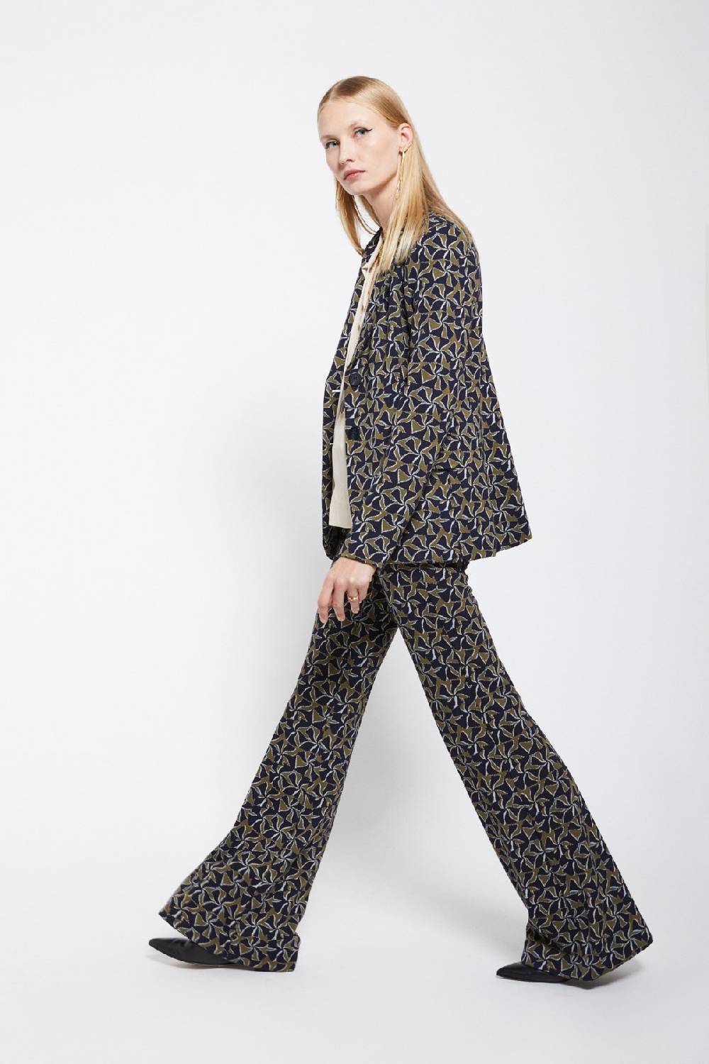 ottod'Ame Printed flare trousers Convenienza