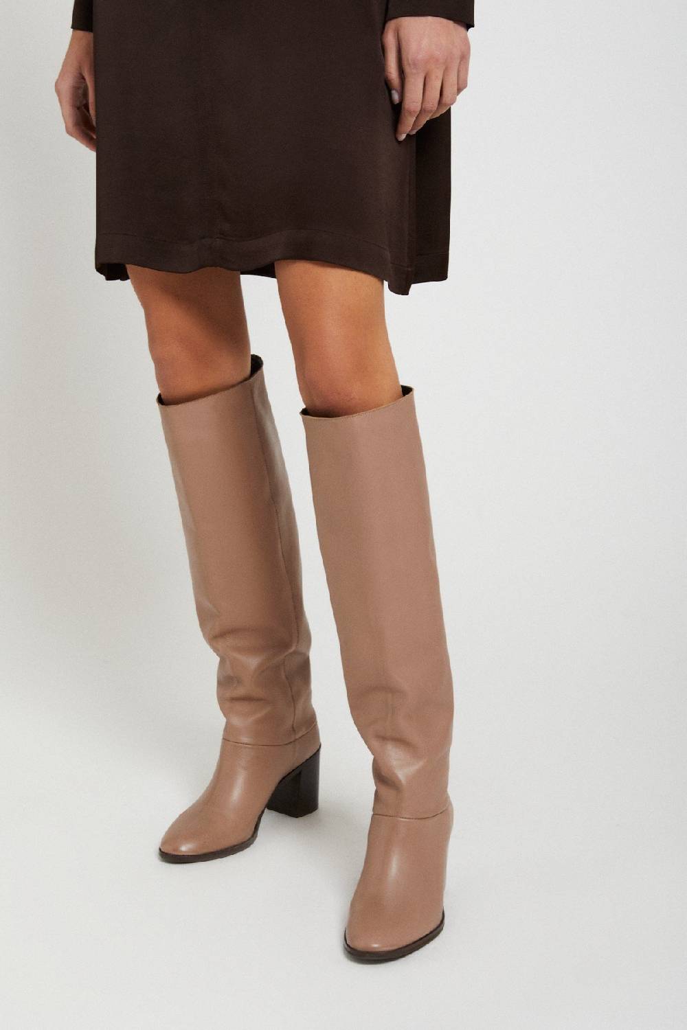 ottod'Ame Leather high boots Nuova