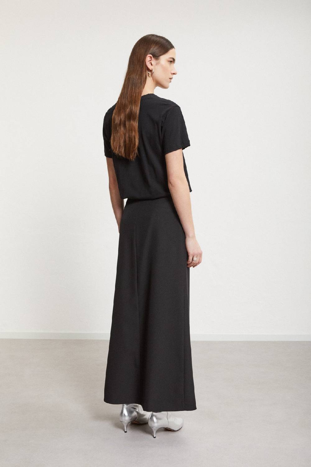 ottod'Ame Long skirt with grommet and chain In Linea