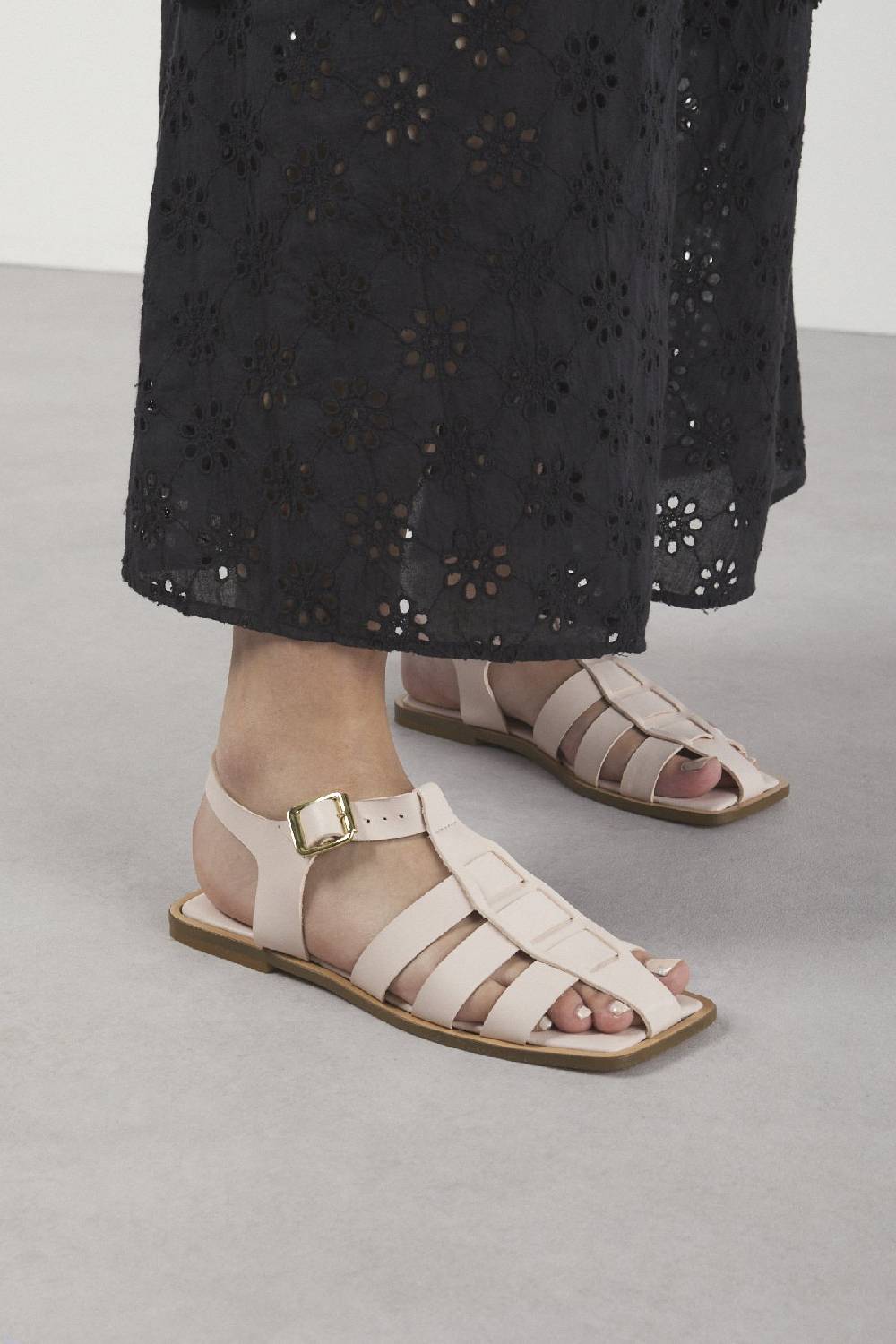 ottod'Ame Leather sandals Affare Del Giorno