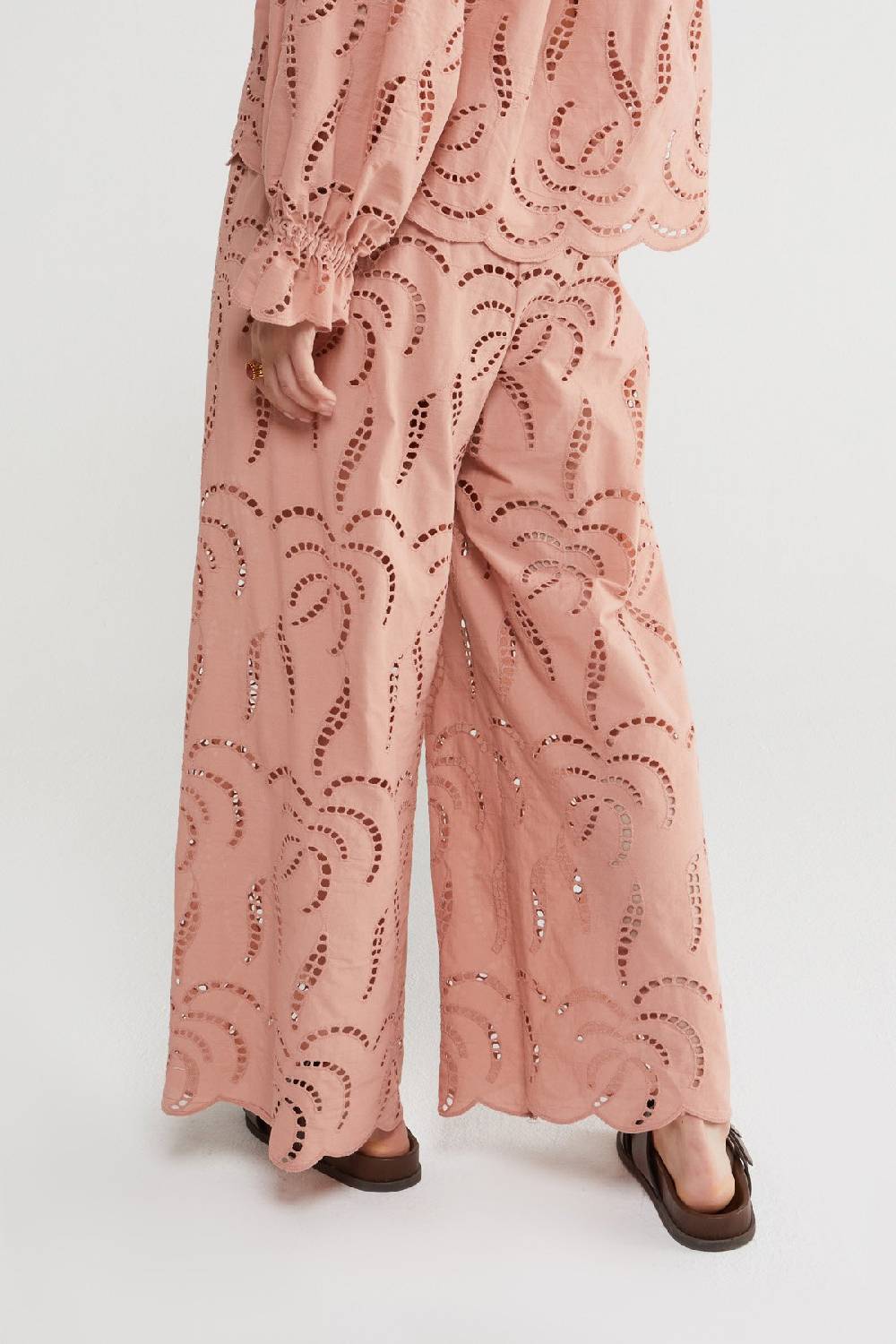ottod'Ame Broderie anglaise palazzo trousers Affare Del Giorno