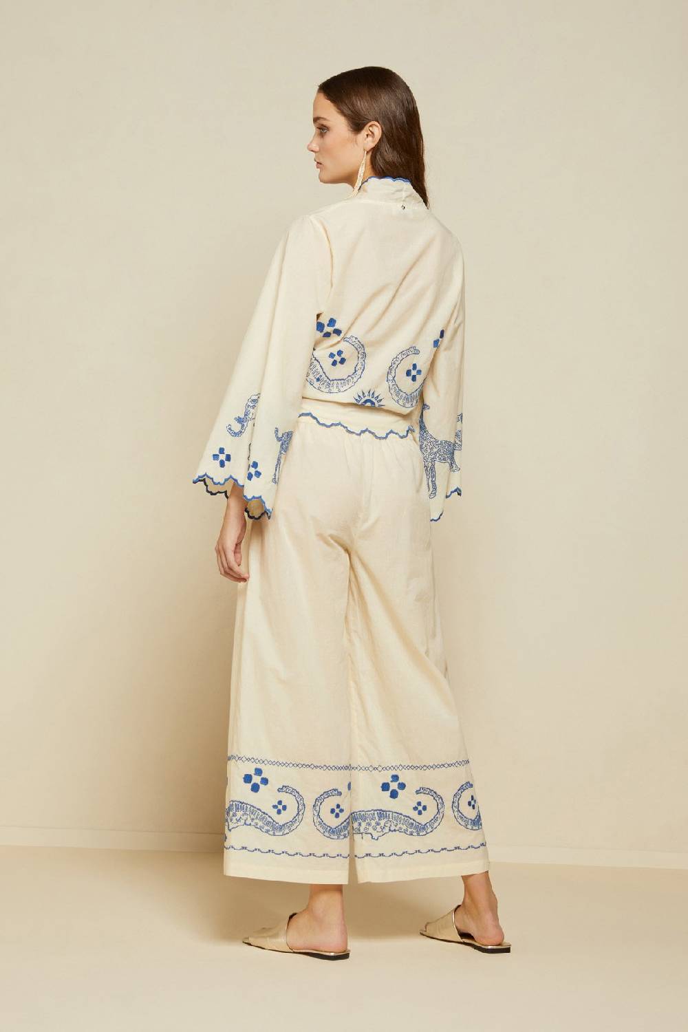 ottod'Ame Cotton knotted shirt with embroidery Offerte