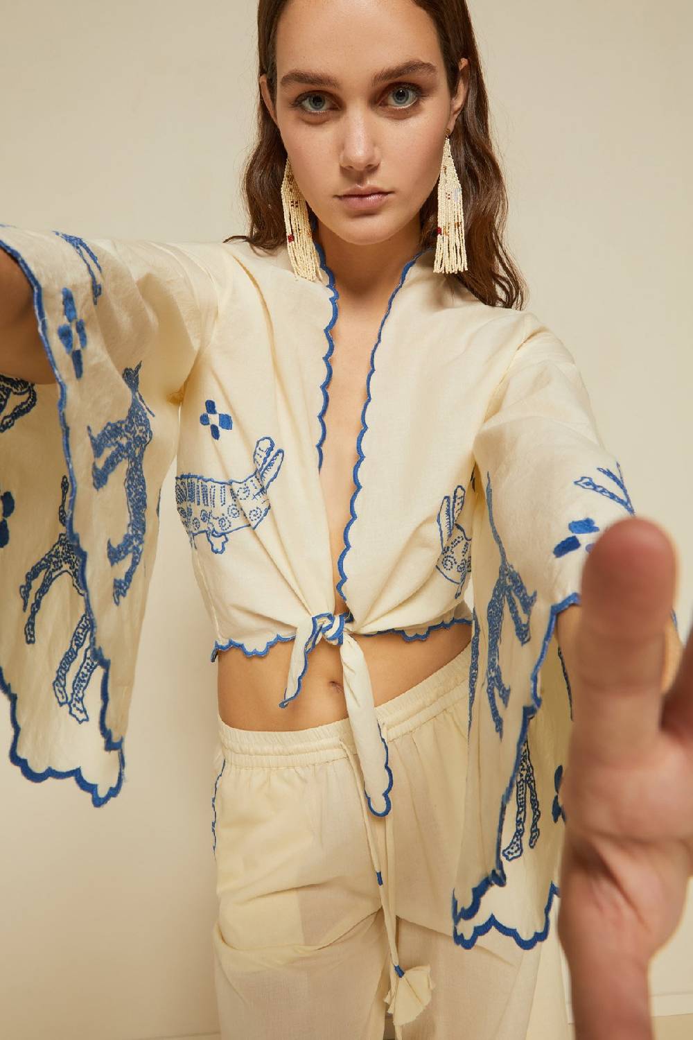 ottod'Ame Cotton knotted shirt with embroidery Offerte