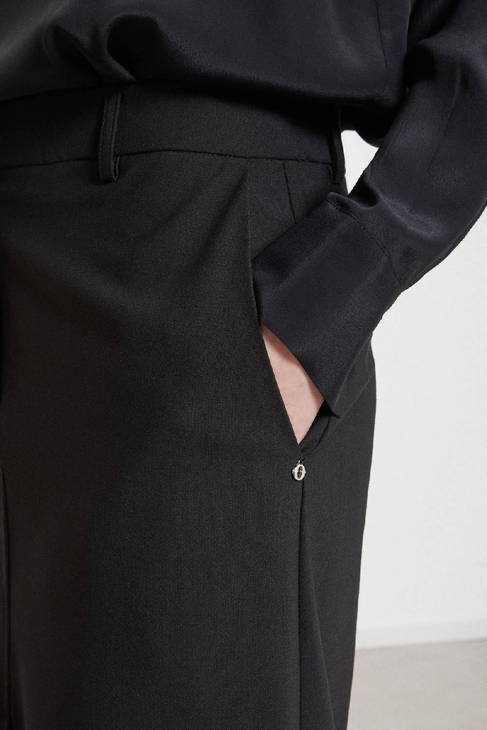 ottod'Ame Straight long skirt In Linea