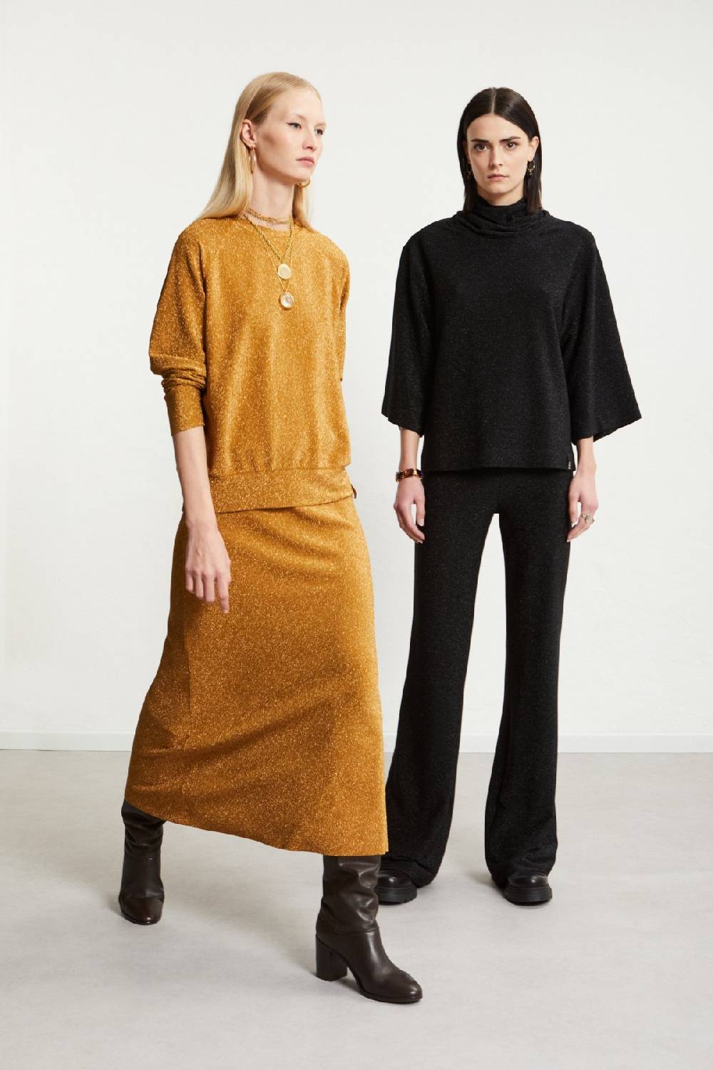 ottod'Ame Viscose blouse with lurex and flared sleeves Promozione