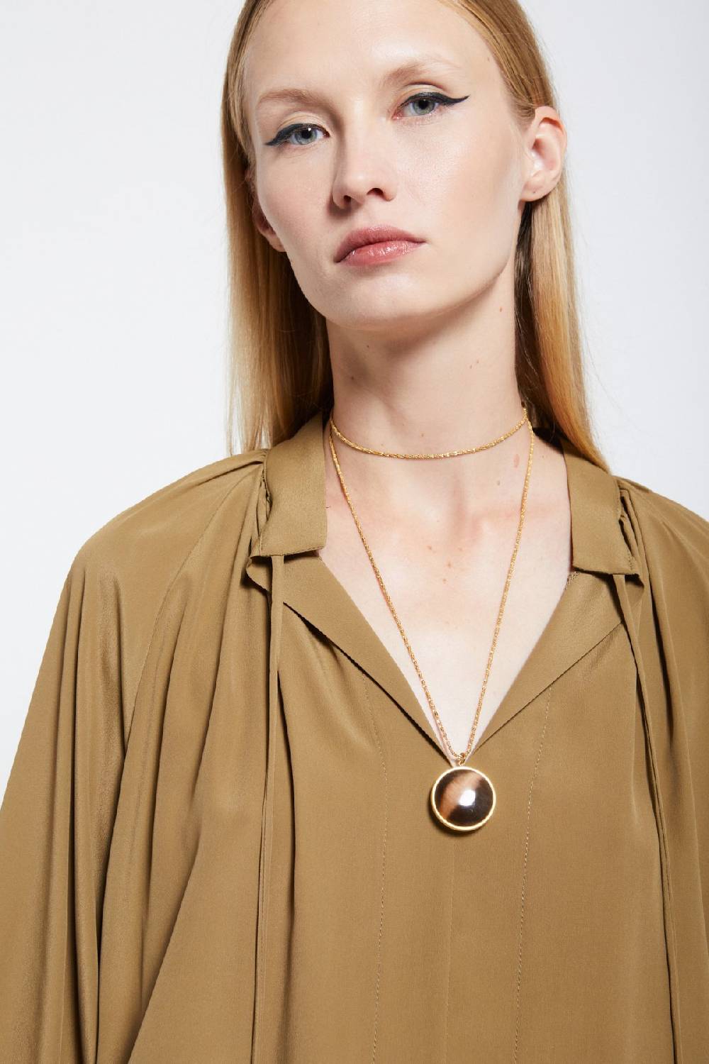ottod'Ame Silk-blend blouse with drawstring Sconto