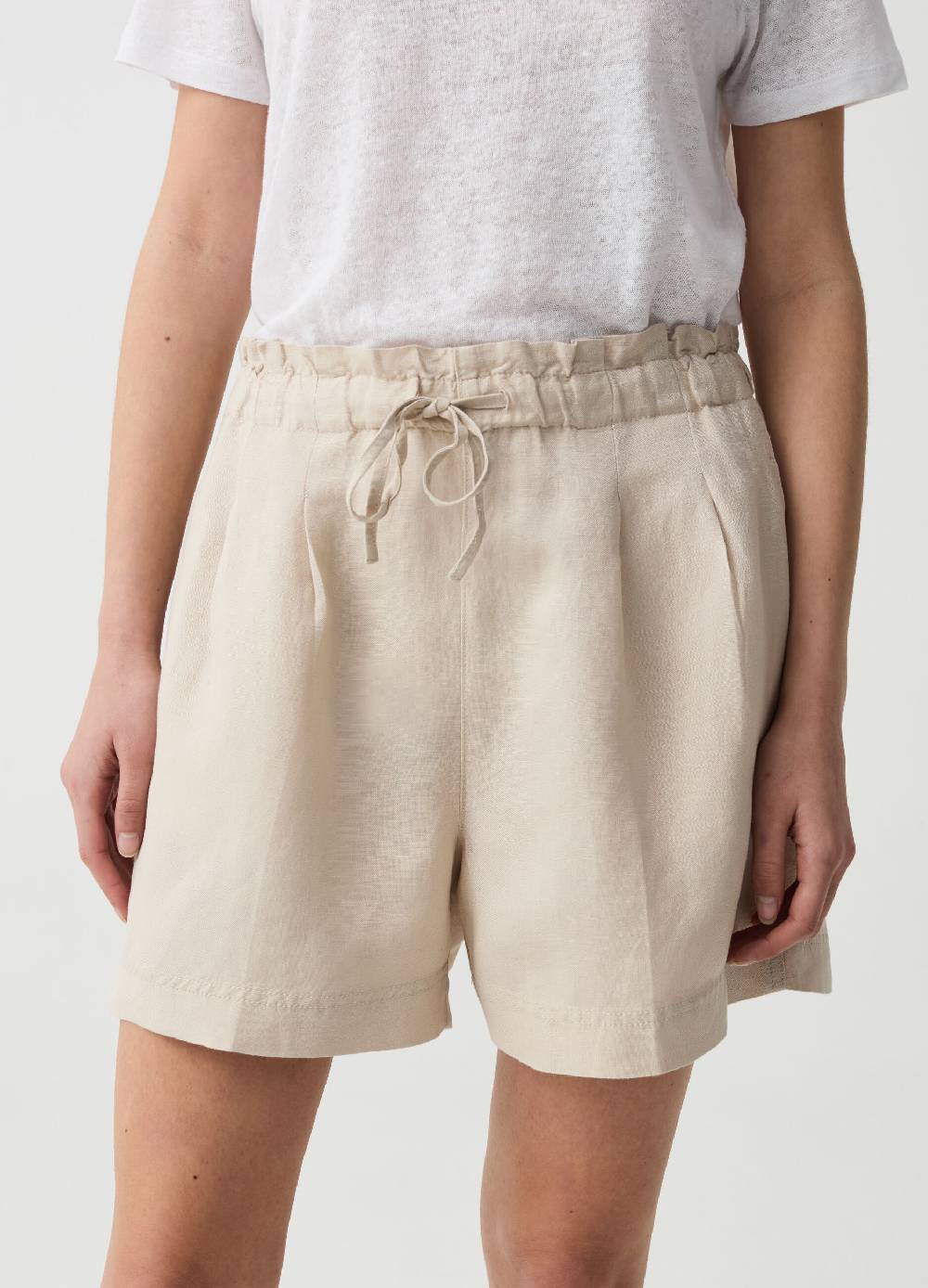 Ovs Shorts in lino e viscosa con pinces Convenienza