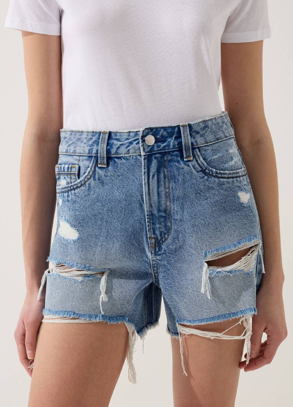Ovs Shorts in denim con strappi a vita alta Novità