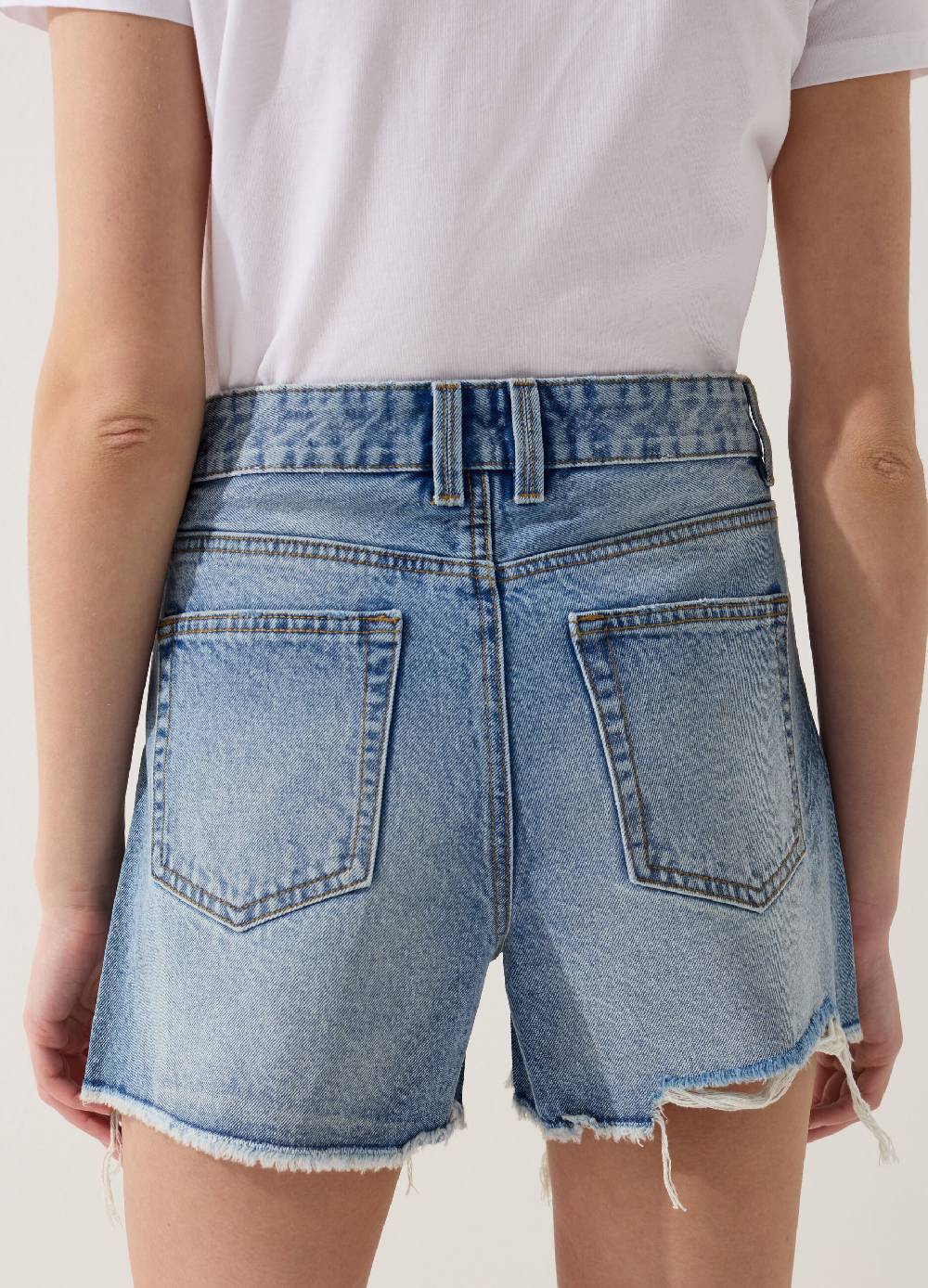 Ovs Shorts in denim con strappi a vita alta Novità