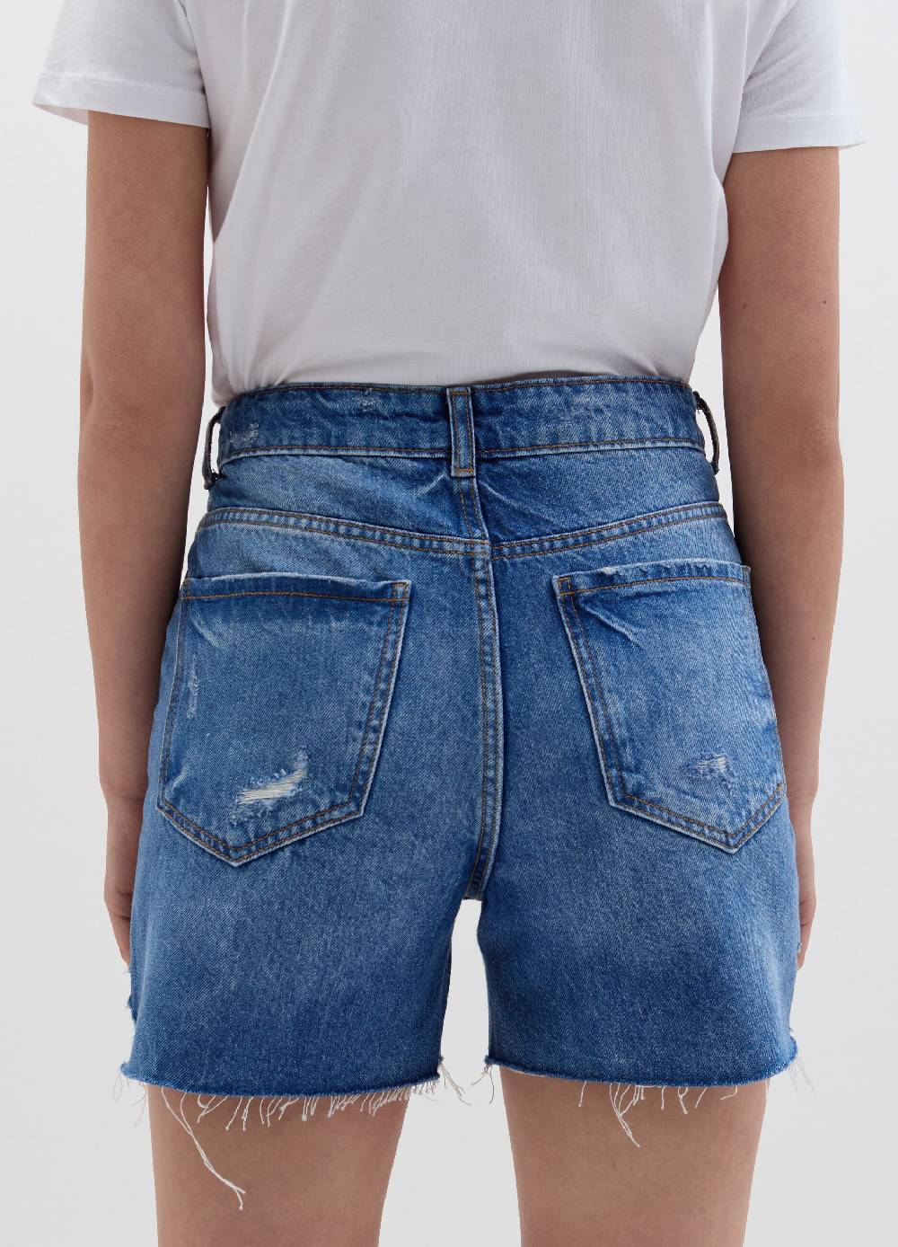 Ovs Shorts mom fit in denim con strappi Black Friday