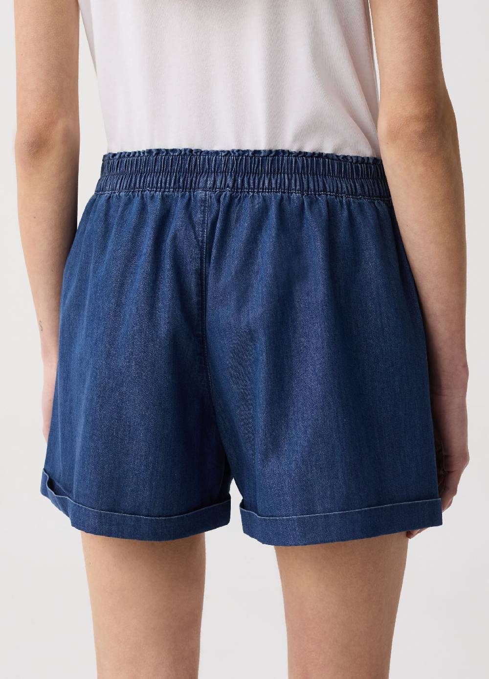 Ovs Shorts in denim fluido con tasche 2025