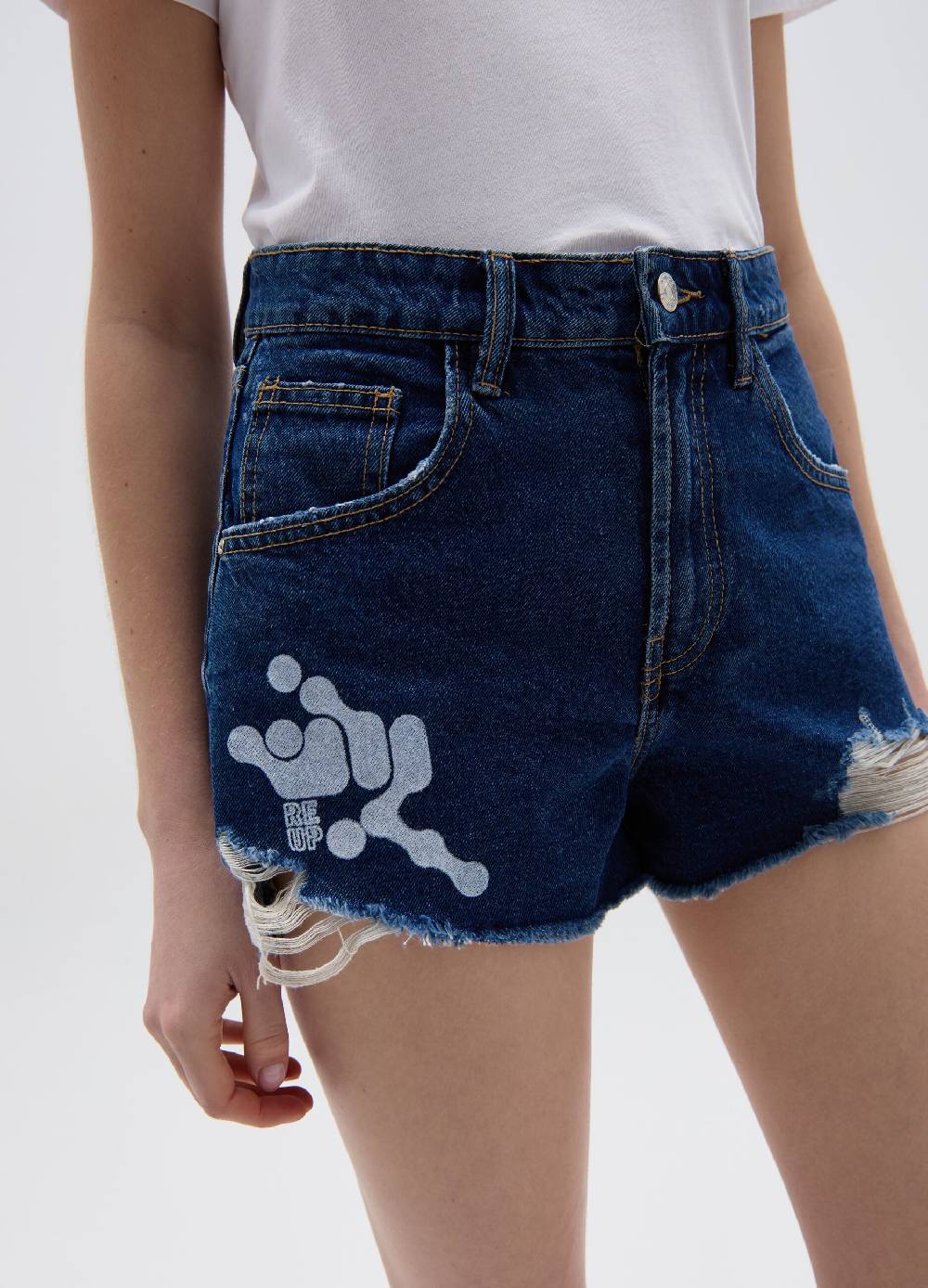 Ovs Shorts in denim con strappi RE-UP Vendita Calda