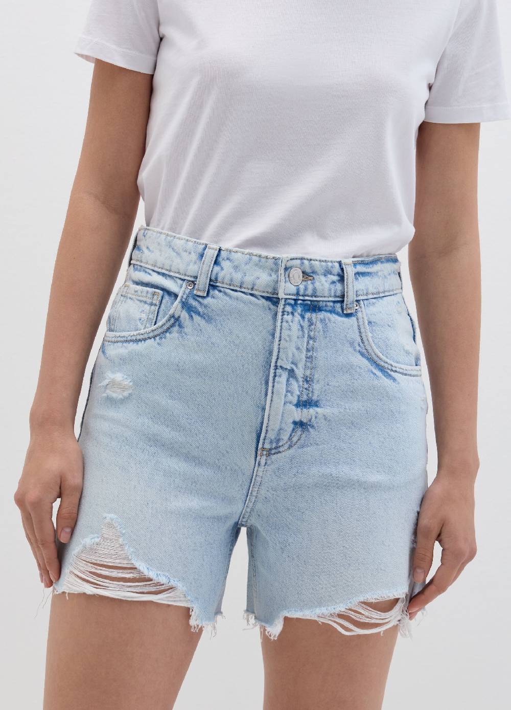 Ovs Shorts mom fit in denim con strappi Vendita Calda