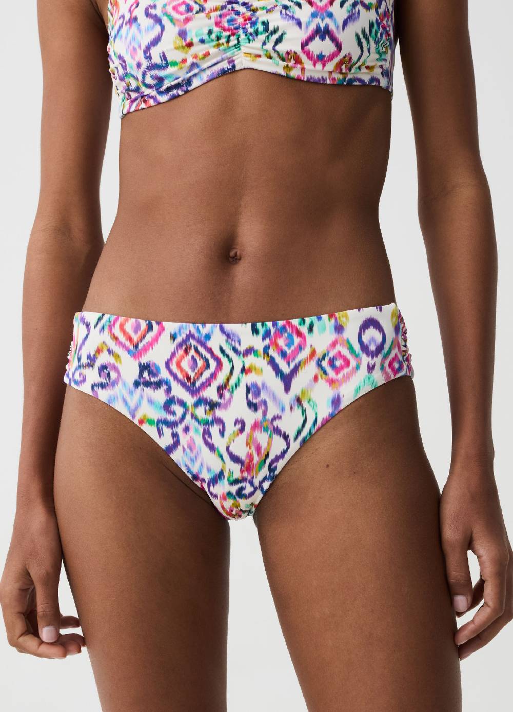 Ovs Slip bikini a vita alta con stampa ikat Novità