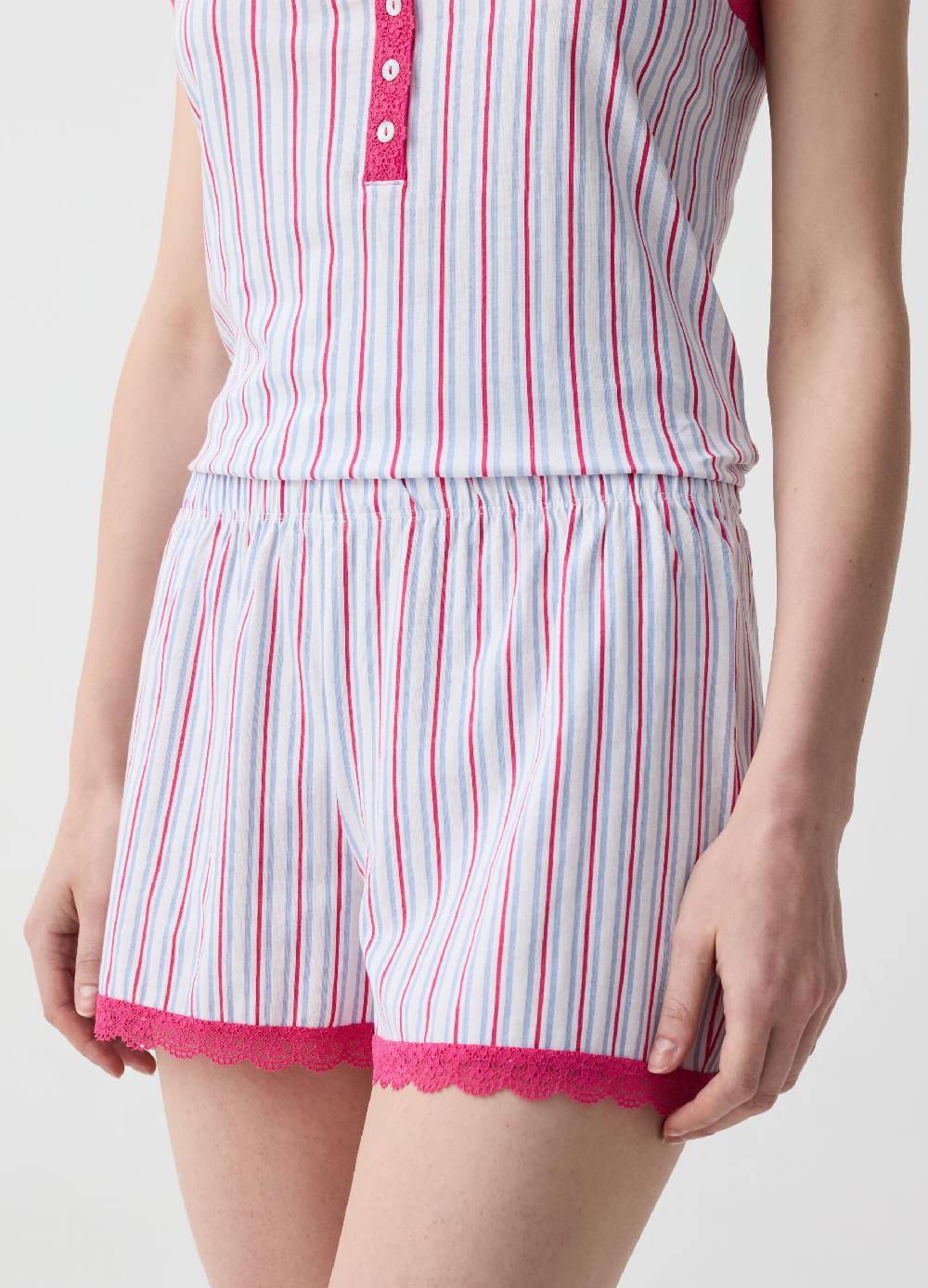 Ovs Shorts pigiama a righe con pizzo Saldi Di Fabbrica