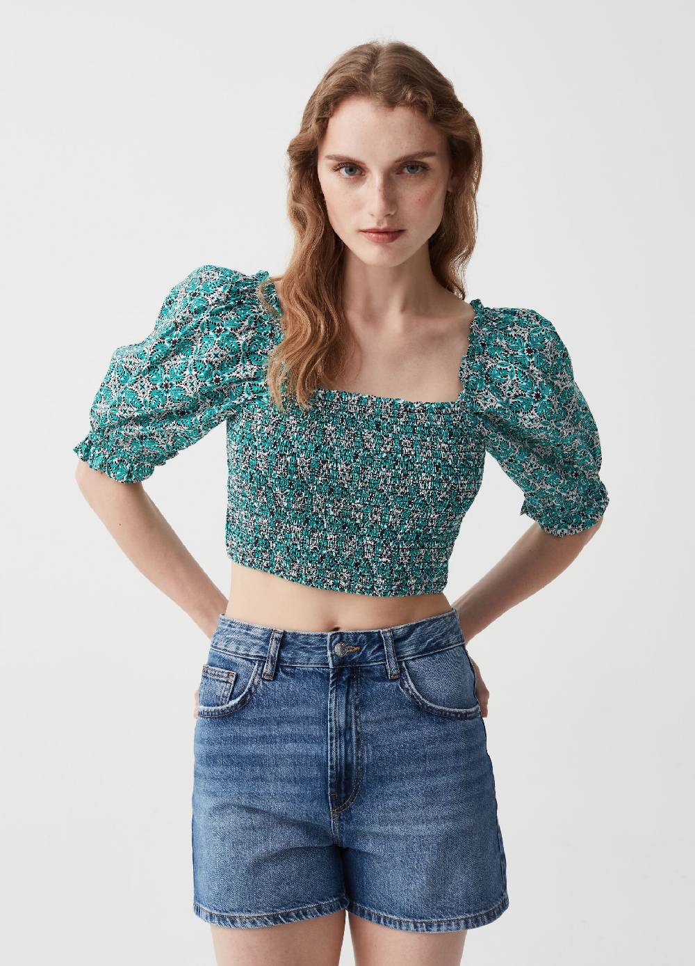 Ovs Crop top in punto smock stampa paisley Offerta temporanea