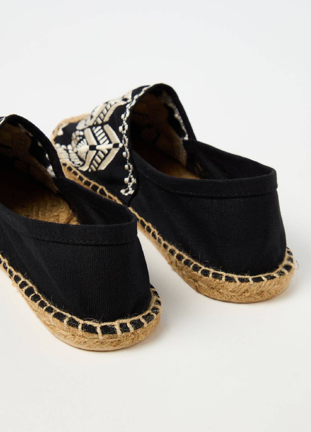 Ovs Espadrillas con ricamo etnico Nuovi prodotti