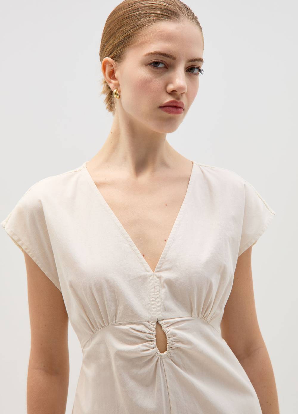 Ovs Vestito midi con dettaglio cut out Latest stili