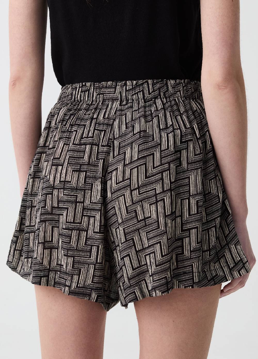 Ovs Shorts in viscosa In Vendita