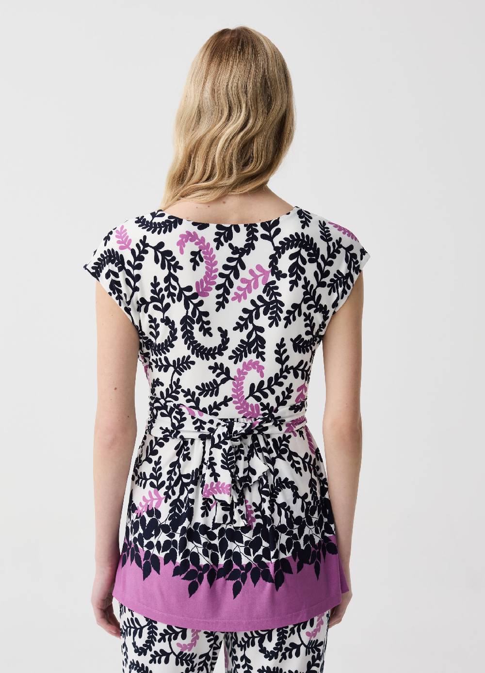 Ovs T-shirt premaman con stampa foliage Offerte speciali