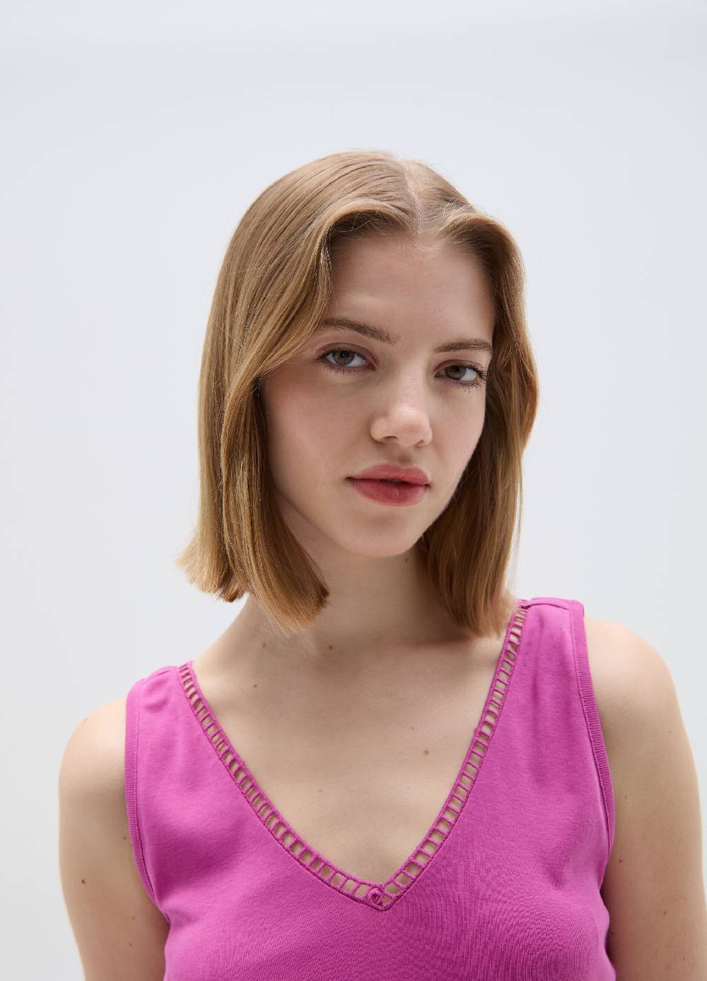 Ovs Tank top con scollo a V e profilo traforato Offerta settimanale