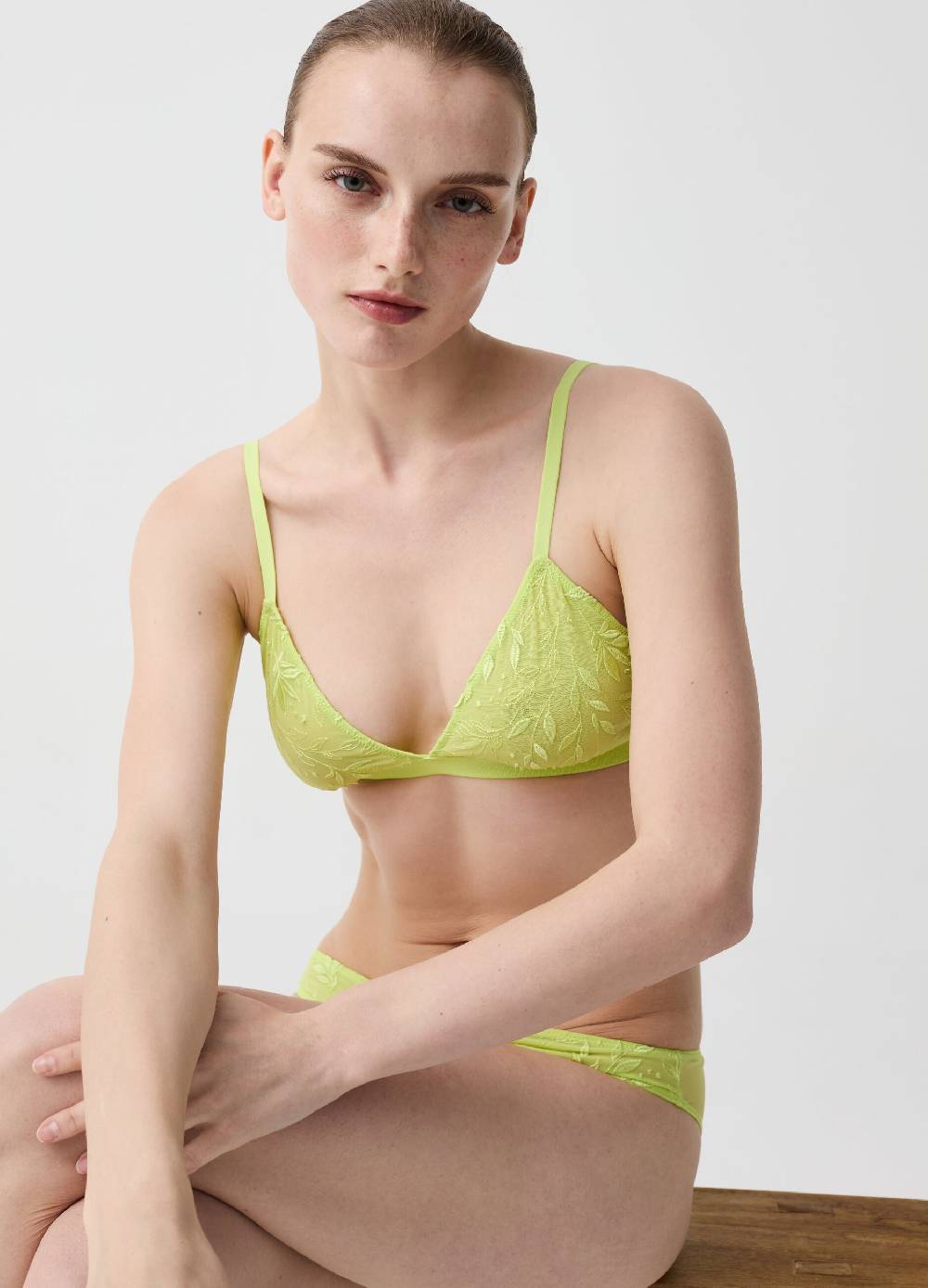 Ovs Reggiseno Il Triangolo soft con ricamo foliage Sostegno trimestrale
