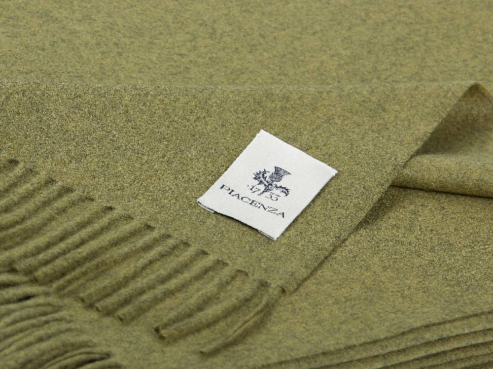 Piacenza 1733 Aeternum Plaid verde chiaro in puro Cashmere Offerta