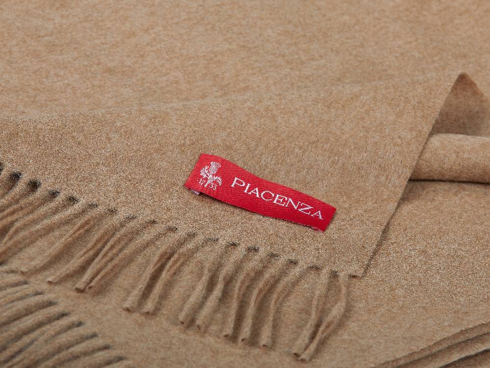 Piacenza 1733 Aeternum Plaid sabbia in puro Cashmere Online