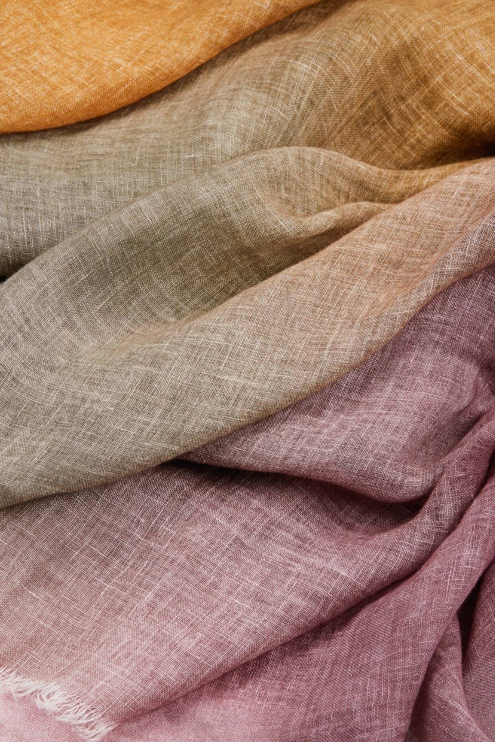 Piacenza 1733 Stola Sprinkle nuances rosa e senape Saldi