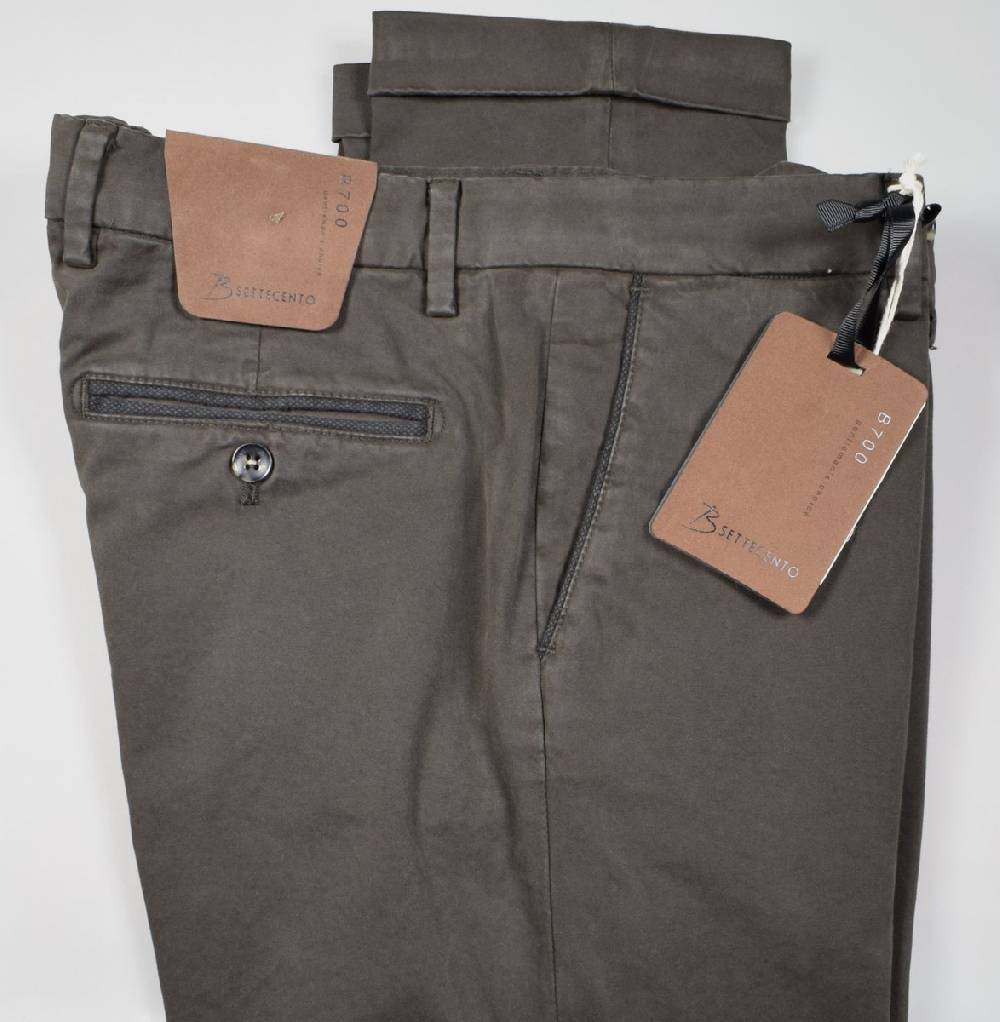 B Settecento Pantalone marrone bsettecento in cotone raso stretch slim fit Sottocosto