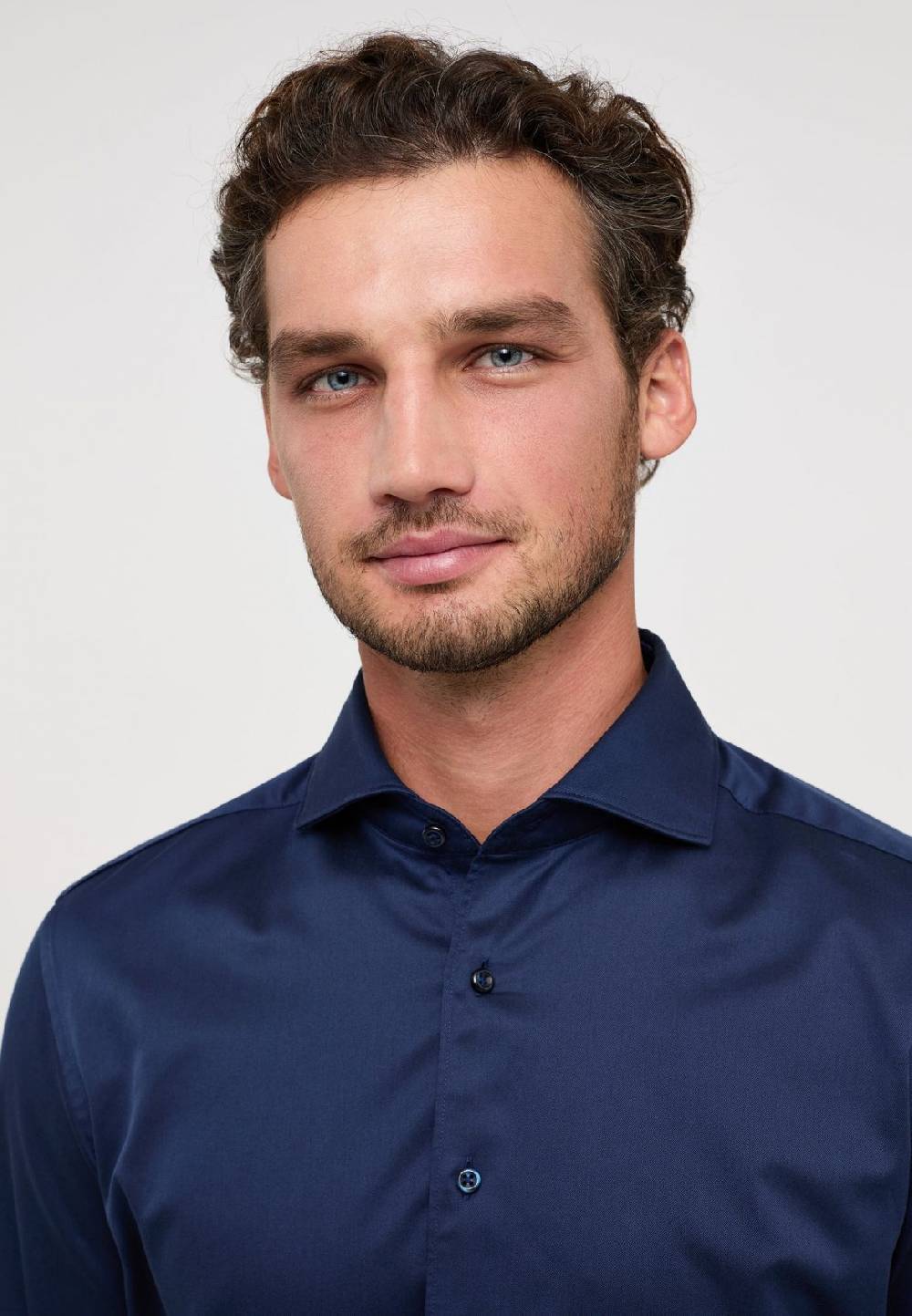 Eterna Camicia eterna slim fit blu scuro in cotone twill ritorto Vendita