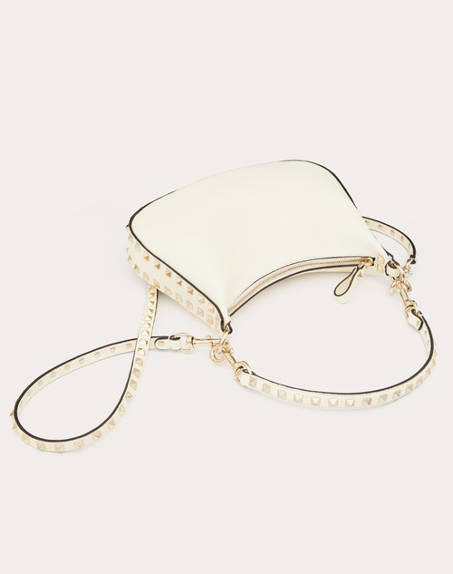 Red Valentino HOBO PICCOLA VALENTINO GARAVANI ROCKSTUD IN VITELLO GRANATO Promozione