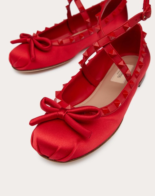 Red Valentino BALLERINA ROCKSTUD IN RASO E BORCHIE IN TONO Fino al 65% di sconto
