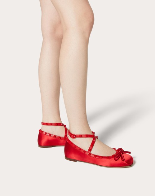 Red Valentino BALLERINA ROCKSTUD IN RASO E BORCHIE IN TONO Fino al 65% di sconto