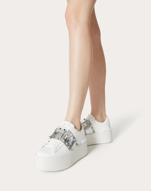 Red Valentino SNEAKER FLATFORM ROCKSTUD UNTITLED IN VITELLO CON BANDA METALLIZZATAEFFETTO CRAQUELÉ Cyber Monday