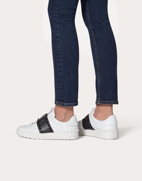 Red Valentino SNEAKER ROCKSTUD UNTITLED IN VITELLO CON BORCHIE IN TONO Offerta Giorno del Papà