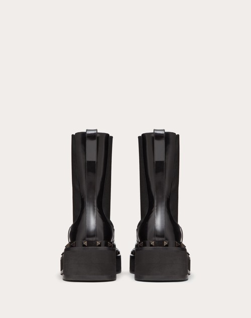 Red Valentino BEATLE ROCKSTUD M-WAY IN VITELLO E BORCHIE IN TONO 50MM Ultimo giorno