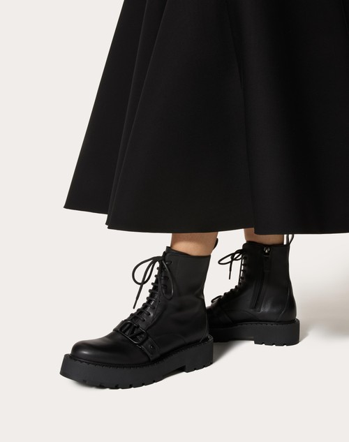 Red Valentino COMBAT BOOT VLOGO SIGNATURE IN VITELLO 45MM Promozione temporanea