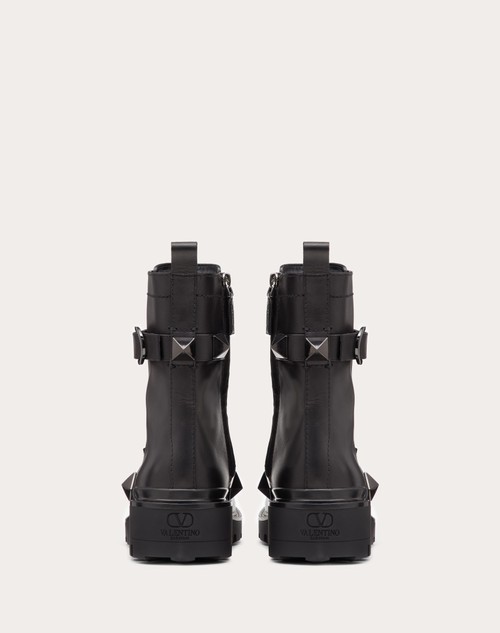 Red Valentino COMBAT BOOT ROMAN STUD IN VITELLO E BORCHIE IN TONO 40MM Fino al 55% di sconto