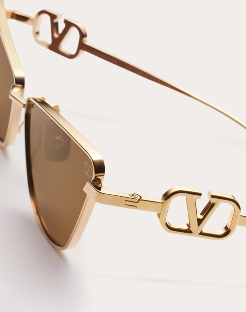 Red Valentino VLOGO SIGN OCCHIALE CAT-EYE IN TITANIO Rilascio limitato