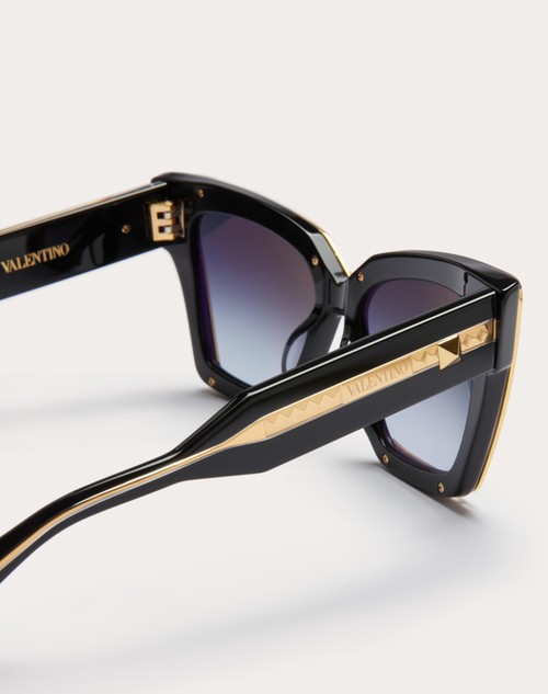 Red Valentino V - GRACE OCCHIALE CAT-EYE OVERSIZE IN ACETATO CON DETTAGLI IN TITANIO Solo un giorno rimasto