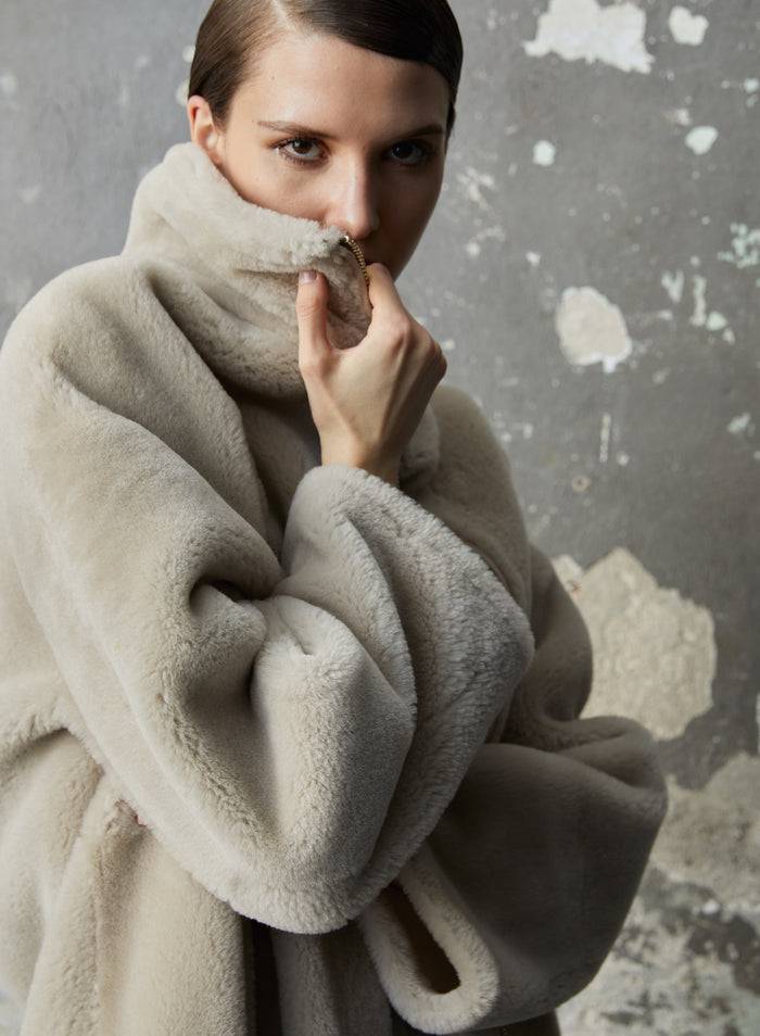 Lorena Antoniazzi CAPPOTTO IN MONTONE Saldi Di Fabbrica