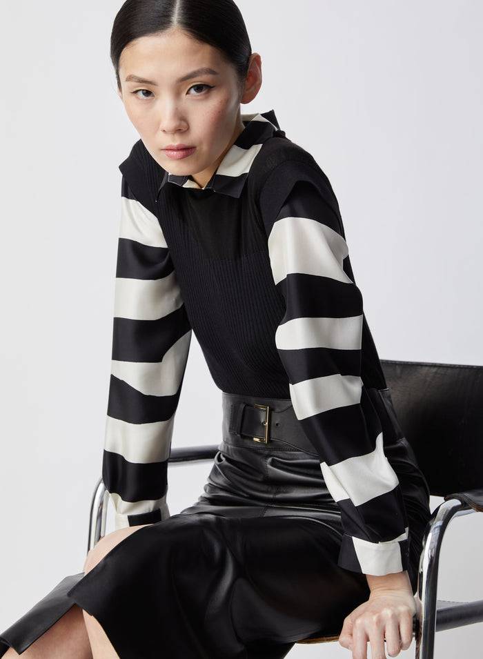 Lorena Antoniazzi BLUSA IN SETA Comprane uno, ottenene uno gratis