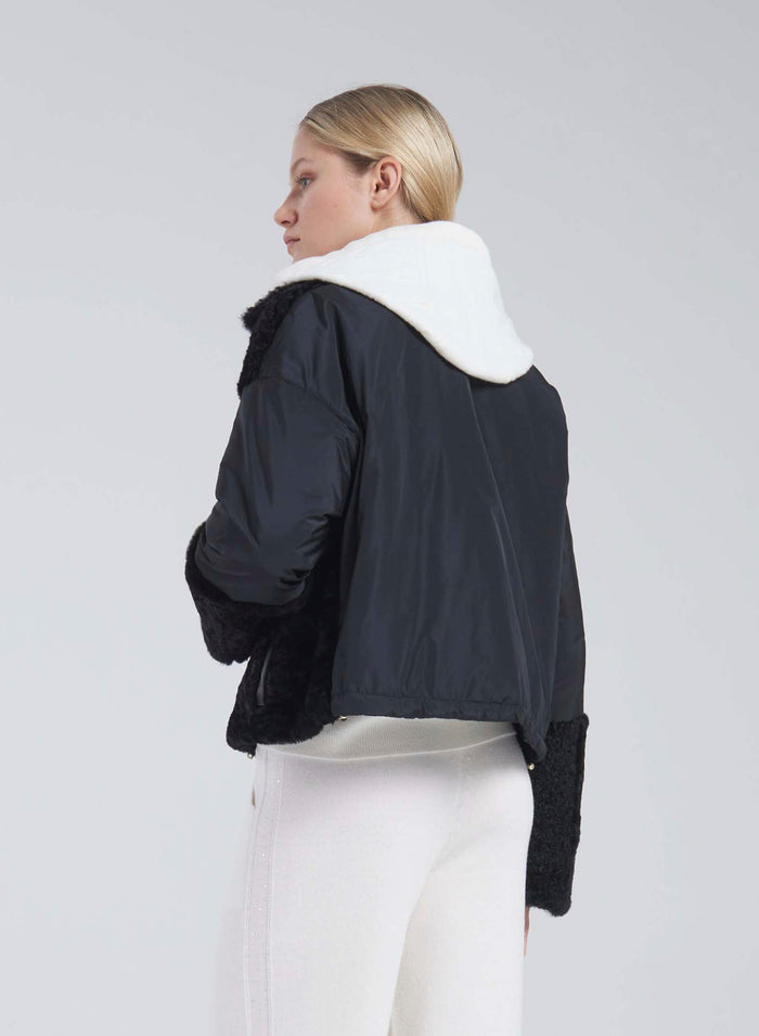 Lorena Antoniazzi GIACCA IN NYLON E MONTONE Fino Al -60%